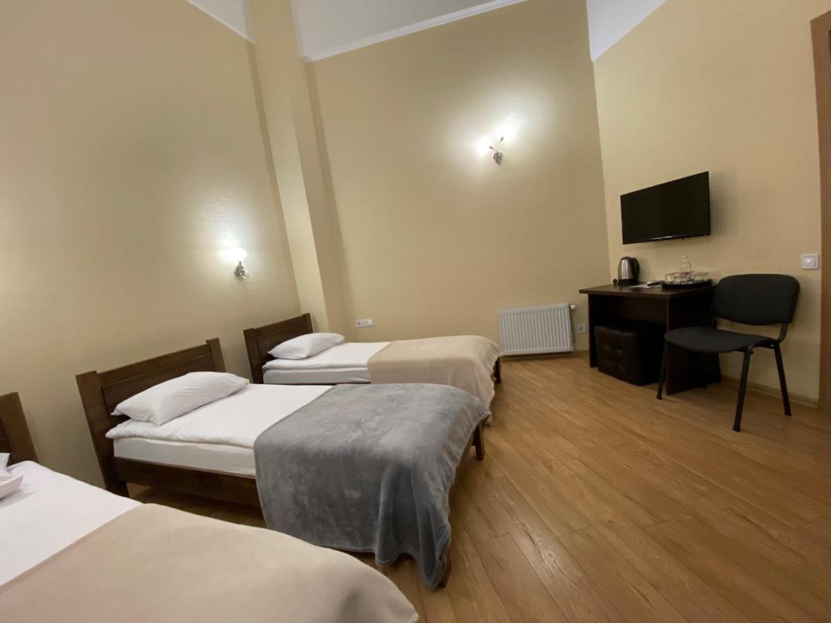 Passage Hotel Τερνόπιλ Εξωτερικό φωτογραφία
