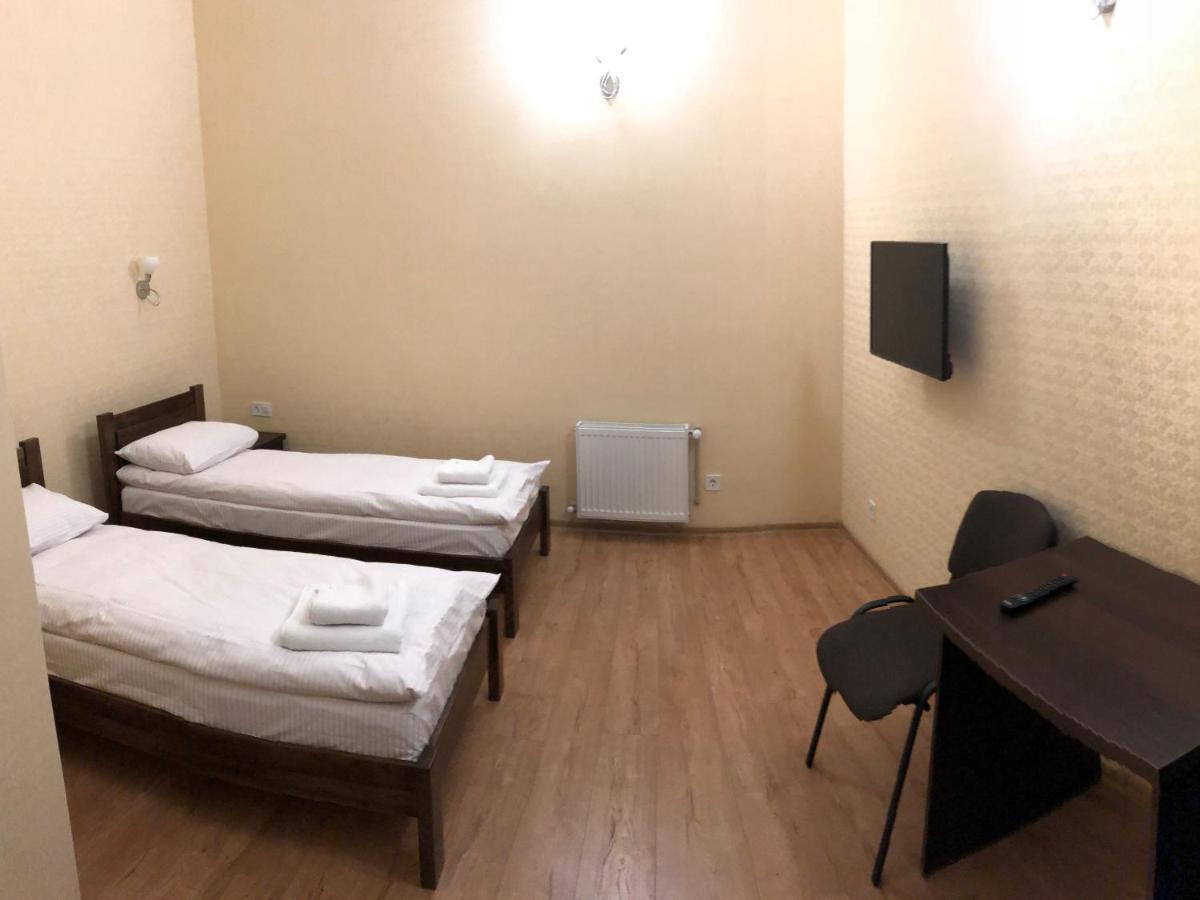Passage Hotel Τερνόπιλ Εξωτερικό φωτογραφία