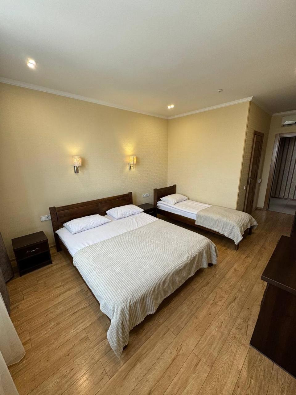 Passage Hotel Τερνόπιλ Εξωτερικό φωτογραφία