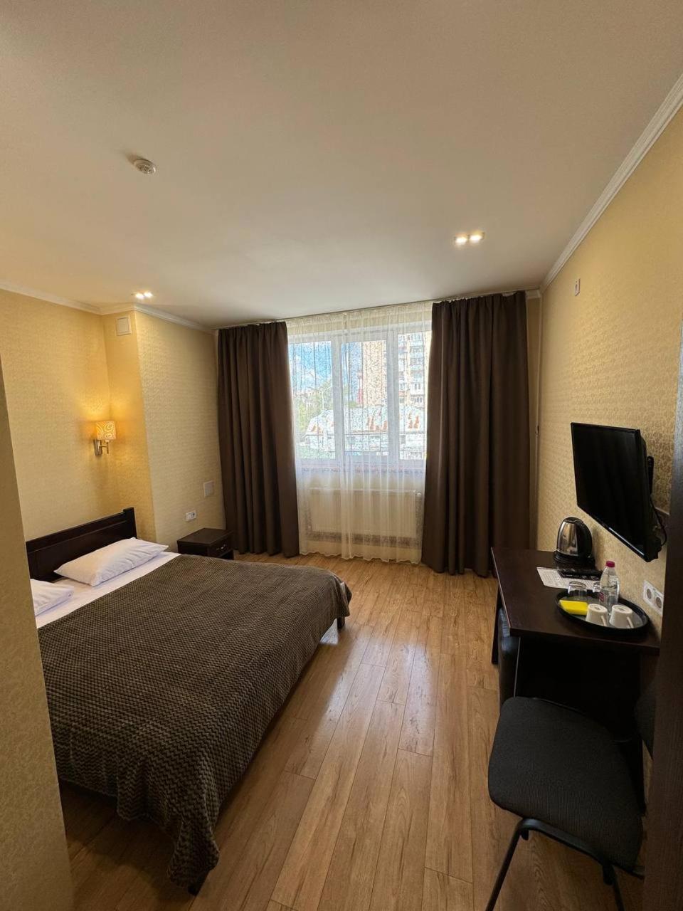 Passage Hotel Τερνόπιλ Εξωτερικό φωτογραφία